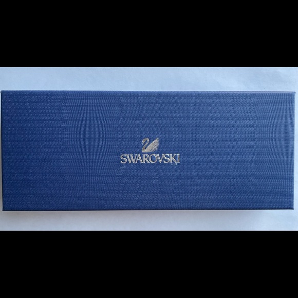 Swarovski Crystal drop necklace - Picture 2 of 5